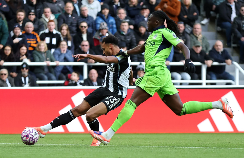 Newcastle United vs Fulham (21:00 – 25/10)