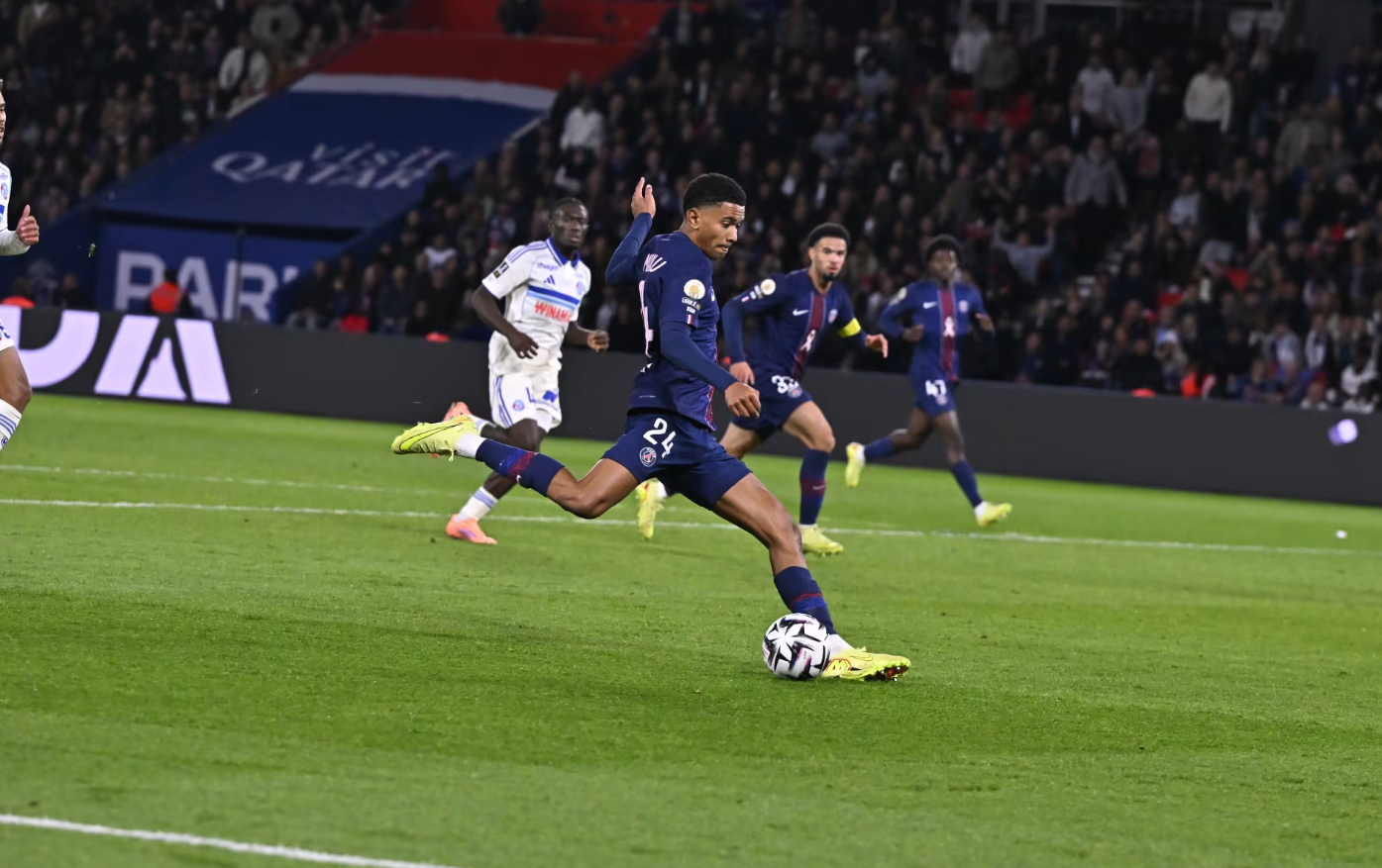 PSG vs Strasbourg (01:45 &#8211; 18/10)