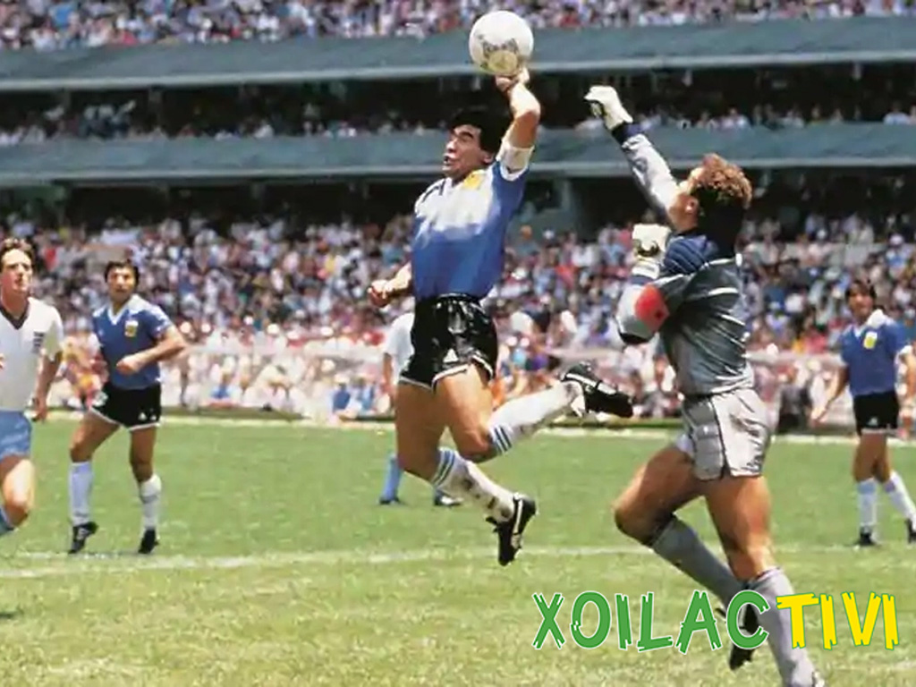 ban-thang-tu-ban-tay-cua-chua-cua-maradona